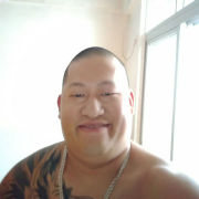 秦成嶍炜康