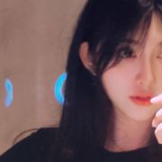 七傲呀