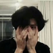 叶子有条小尾巴
