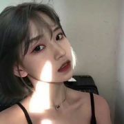 山崎茵子