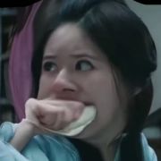 Aaaaa余朵拉