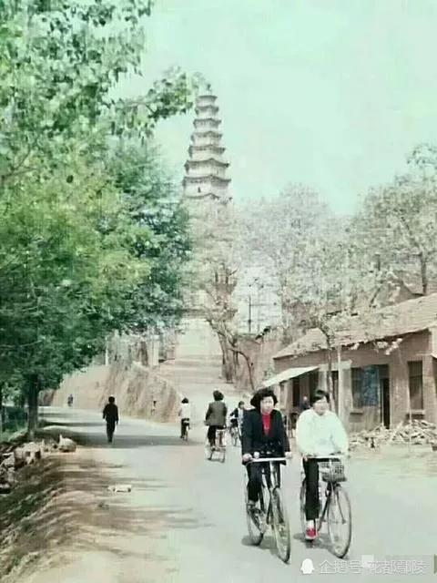 邻居想让她亲戚在我家住一个晚上，可以吗？