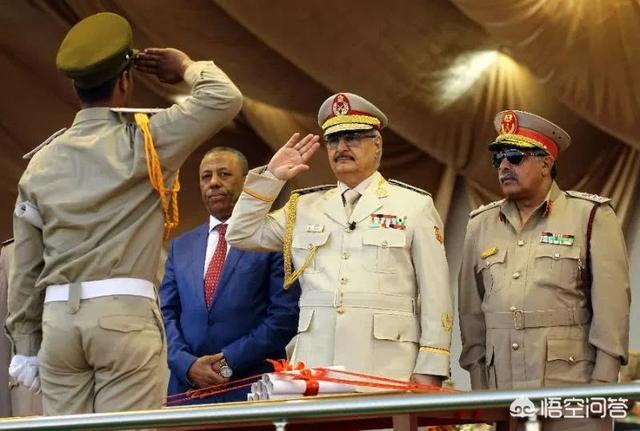 利比亚国民军首领已经76岁了，为何一把年纪还带兵打仗统一利比亚？难道为了荣华富贵？