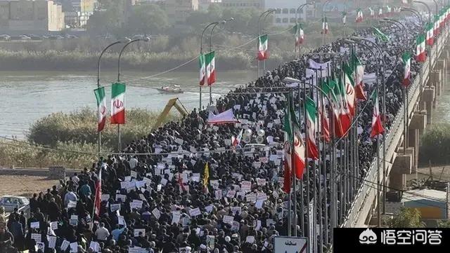 美国对伊朗最严厉的制裁已经引发了伊朗的规模骚乱，伊朗的神权统治会被推翻吗？
